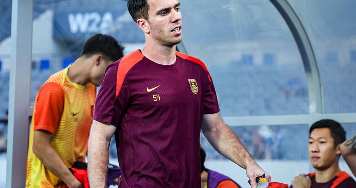 赵宇：塞尔吉尼奥今天应该会首发，他的拿球能力有一定作用