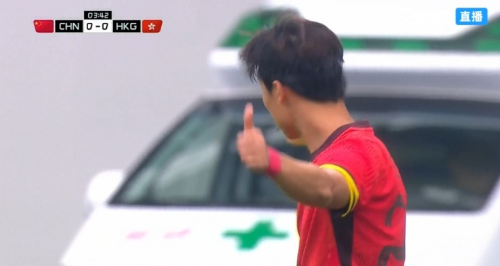 不在状态！谢文能上半场失误频频，停球出界&传球被断&防守被过…