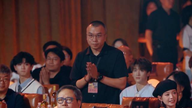 影片《第二十条》编剧李萌、张艺谋获得年度评委会·编剧特别荣誉