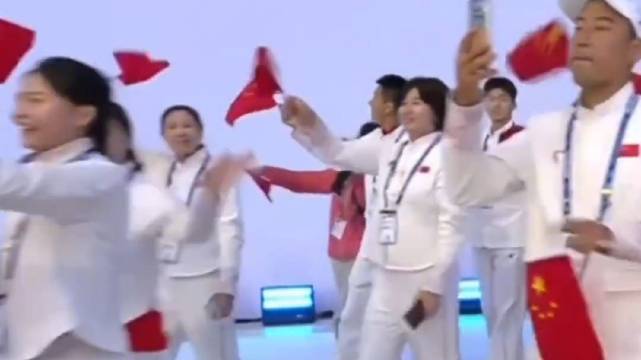 骄傲！大运会开幕式中国代表团入场