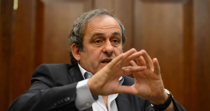 梁上君子盗走奖杯奖牌！法媒：普拉蒂尼撞见蒙面黑衣人入室行窃