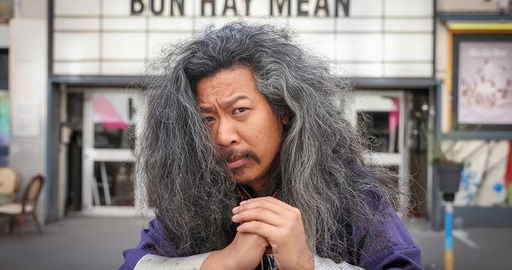 法国知名华裔演员为捡手机从8楼坠亡，曾与《这个杀手不太冷》主演合作电影