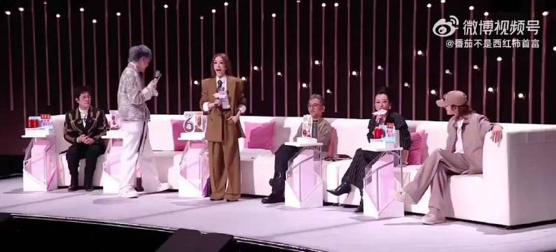 萧亚轩反驳乐评人漂亮减分论，天后发声女歌手可以漂亮