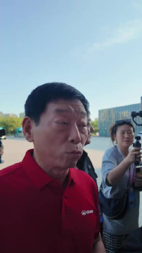 贾跃亭在美实现车头屏幕化，借资质破解中国车入美难题