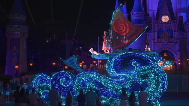 奥兰多迪士尼世界神奇王国全新夜间花车巡游Disney