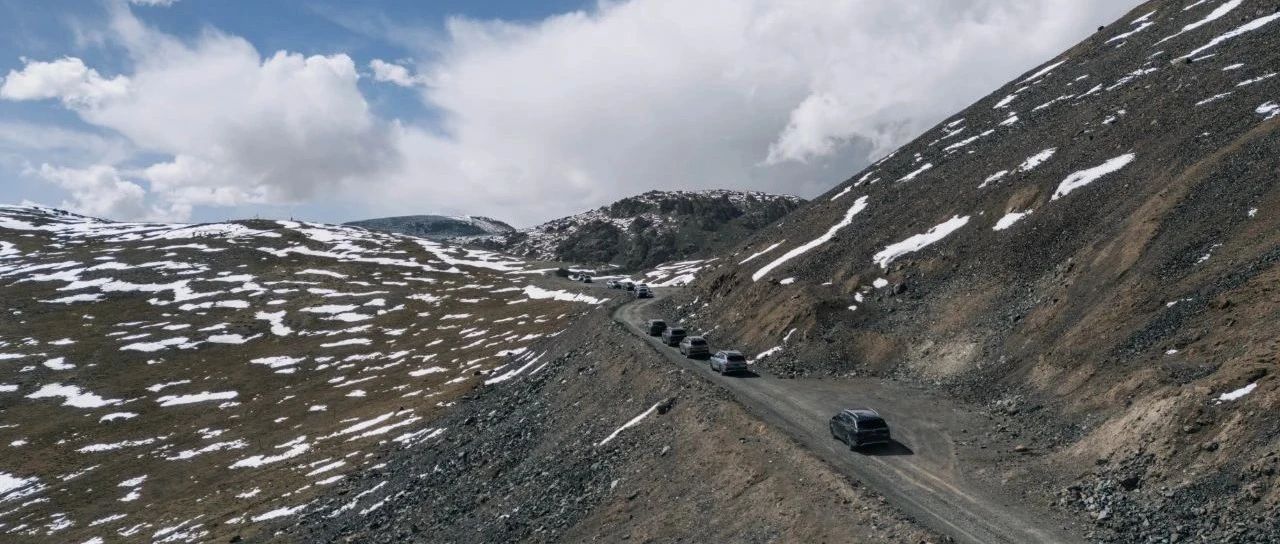 祁连以北，雪线无声