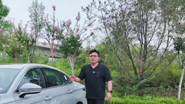 风云A8德国高速190km/h过弯无失速，混动三巨头对决胜出