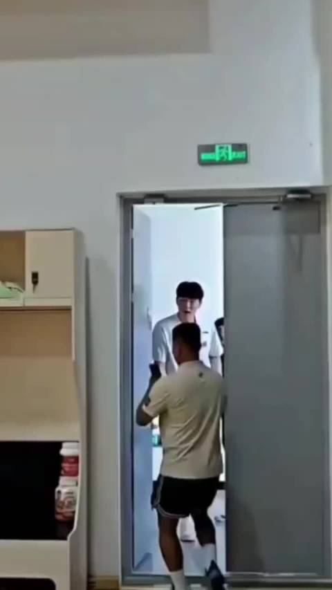 杨瀚森回归青岛国信，回应不参加亚洲杯