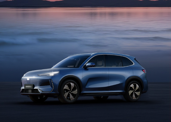 2026款吉利银河E5上市 升级610km纯电续航 10.98万起