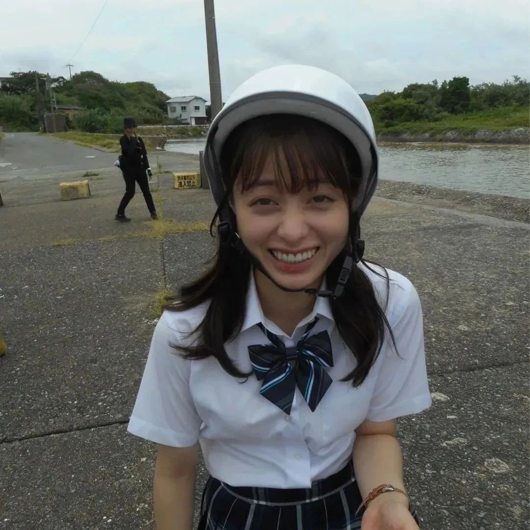 工作狂魔桥本环奈！来上海后马上回日各种连轴转，姐真不睡觉的吗？