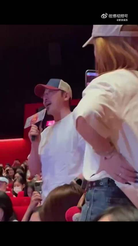 宁理路演现场认白客为儿子，调侃大鹏拍续集演苏原谅