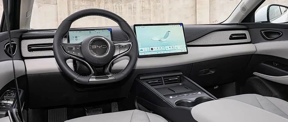 10万块买车！入门配置看花眼？加2万冲顶配更香！