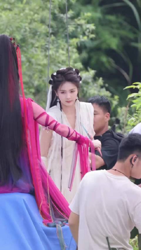 白鹿的脸看起来好好捏 临江仙 仙仙仙