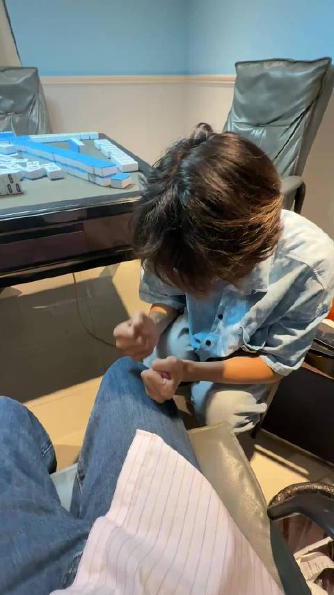 都打过麻将嘛你们都，知道什么是麻将吗