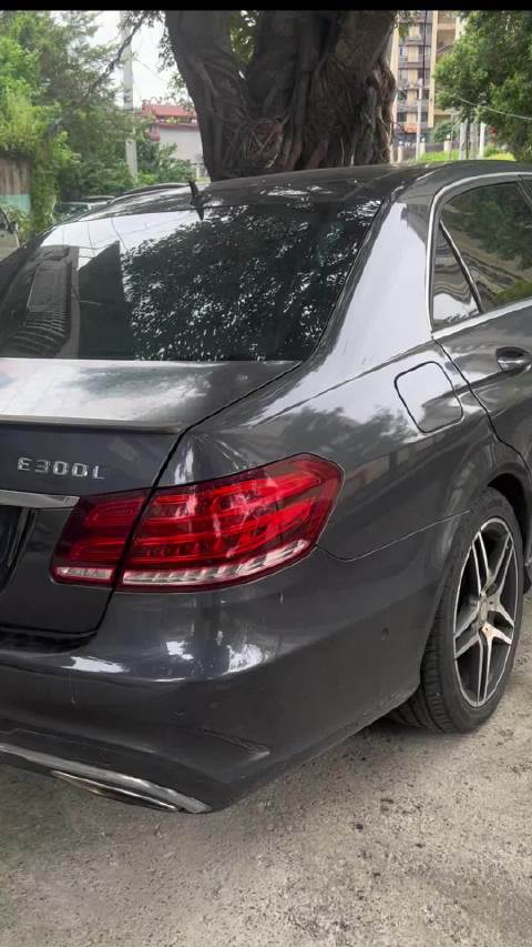 论奔驰E300L的车长