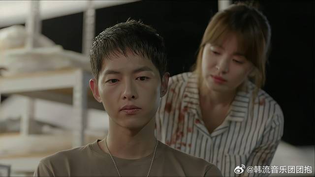 姜暮烟给柳时镇缝合伤口，两人互诉衷肠，感情升温