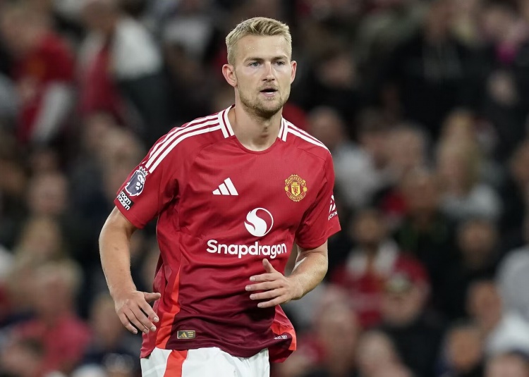 德里赫特：美国训练设施非常棒 上赛季分心欧战导致缺少战术训练