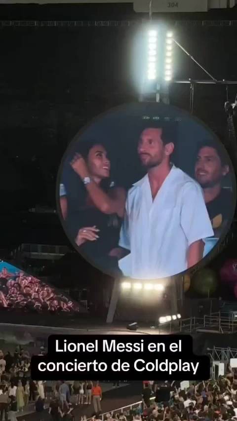 梅西携妻现身酷玩演唱会获主唱致意