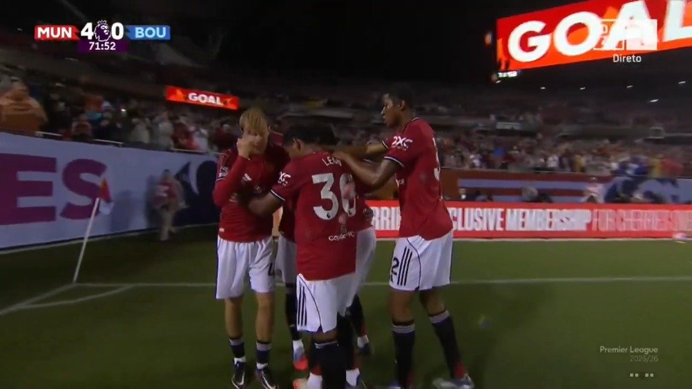 曼联4-1伯恩茅斯获热身赛两连胜，霍伊伦芒特传射建功