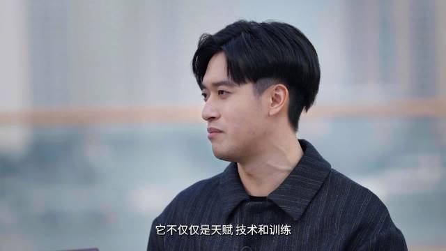 心理博弈+极致自律，中国首位F1赛车手在海外有多拼