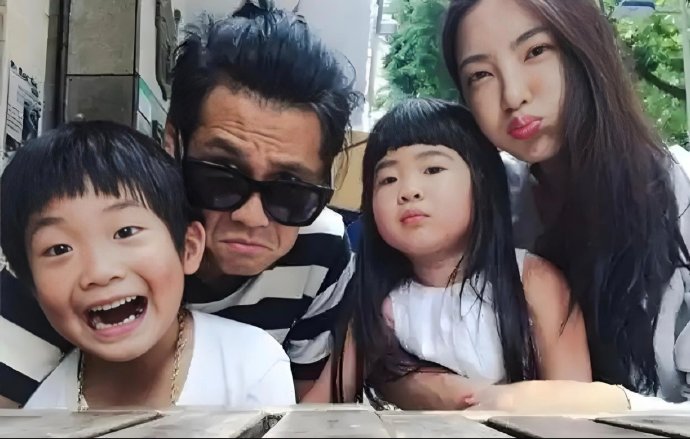 曹格回应儿子用其歌曲官宣恋情，笑称孝