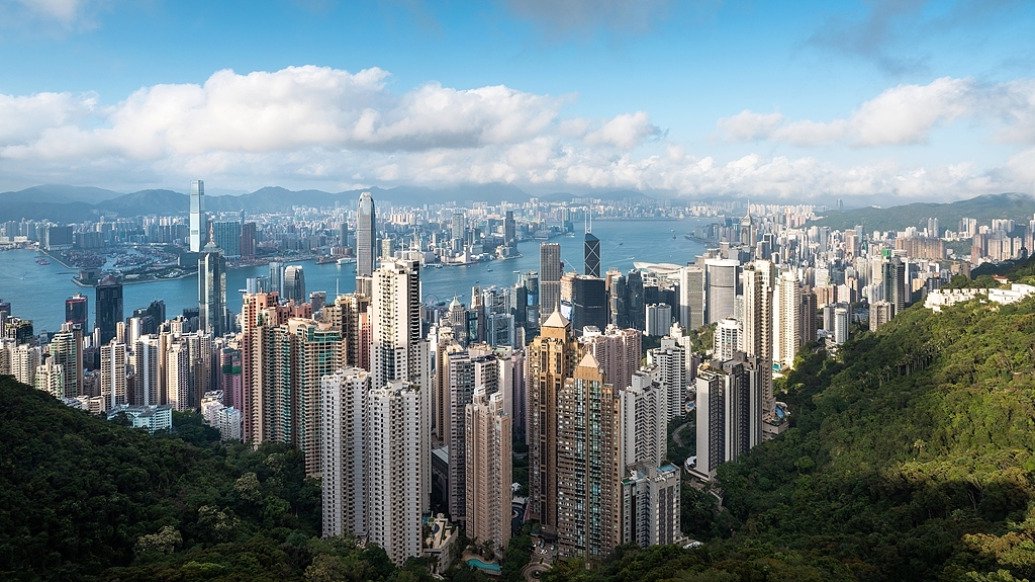 香港稳定币条例今起实施:何以成为首批试验田,与欧美有何异同