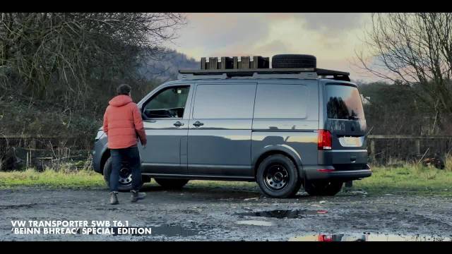 大众T6.1短轴盲窗露营车胶合板家具粗糙但实用