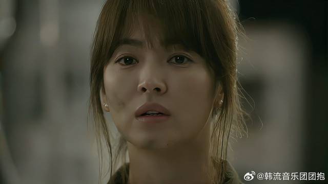 柳时镇去灾区支援，看见姜暮烟平安，当场放心了