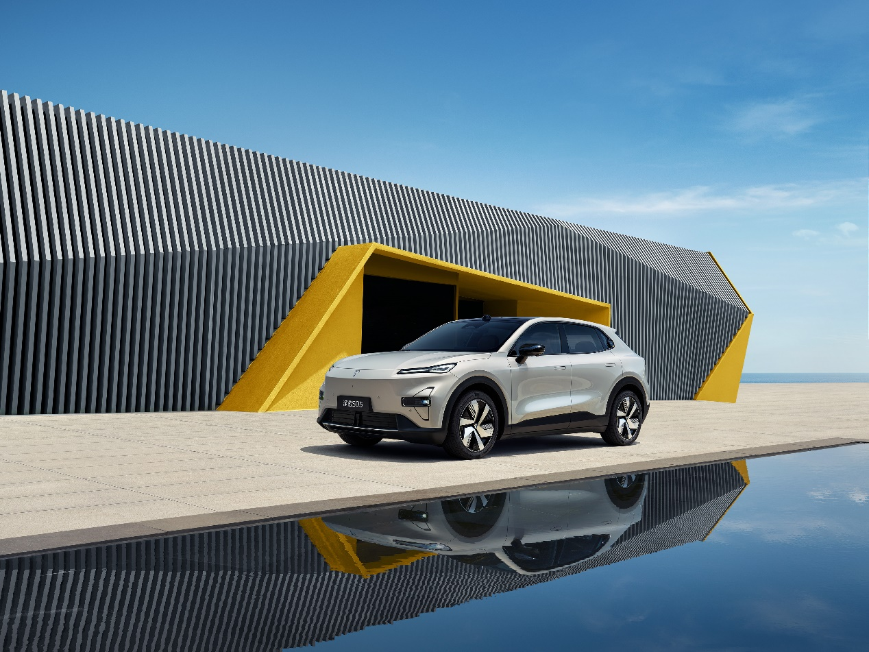 深蓝S05长续航版登场，新深蓝叩响全球市场大门