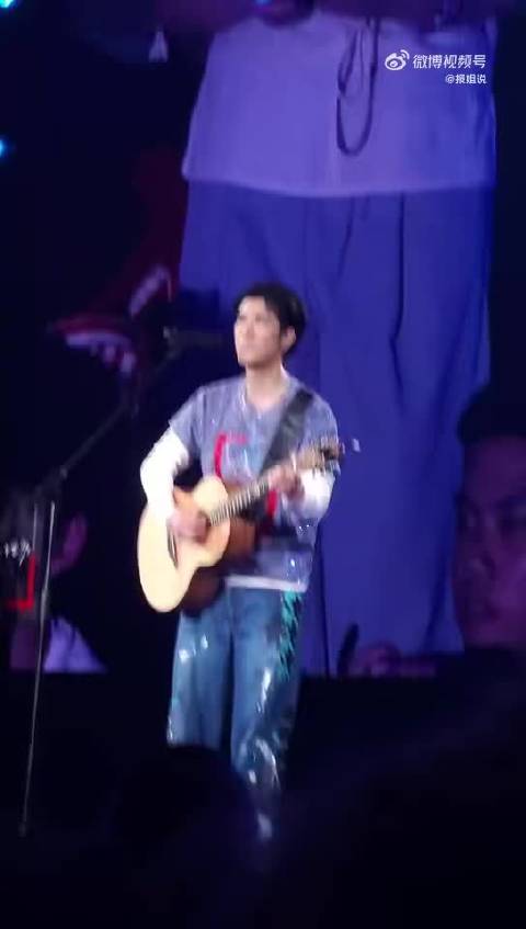 王力宏泉州站演唱20年前为梁静茹创作歌曲《丝路》