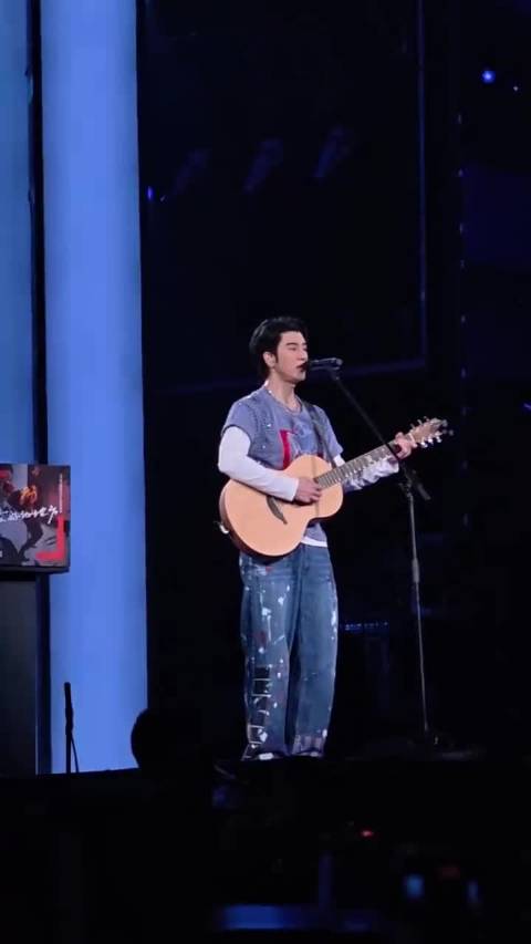 王力宏20年后唱写给梁静茹的《丝路》，二哥居然真唱了这首，之前一直听得ai！