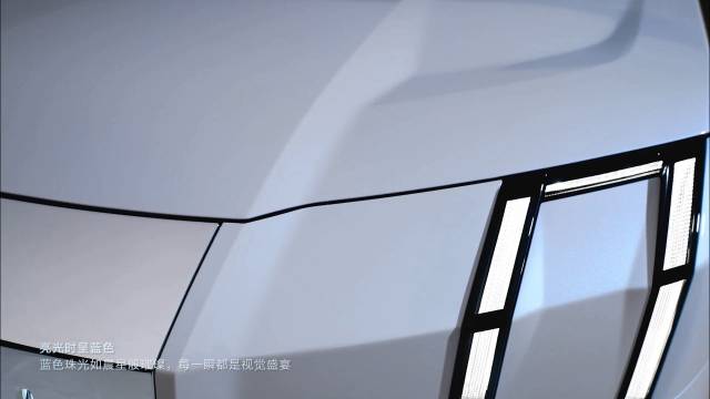 新车色冰玉白，这个真好看！大V聊车