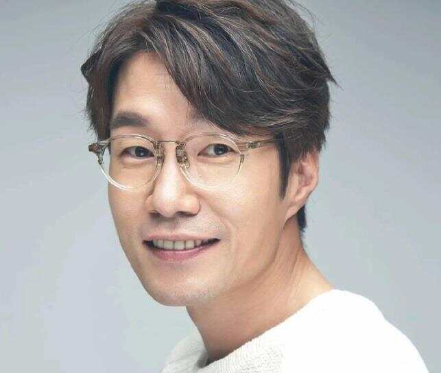 韩国演员宋英奎被发现在车内去世，暂未发现他杀迹象！曾参演过《请回答1988》《素媛》