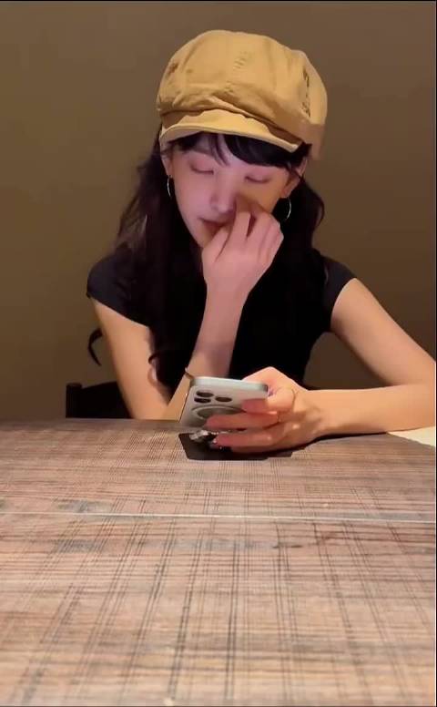 曹格说章若楠太可爱啦，唱什么都OK哈哈哈哈