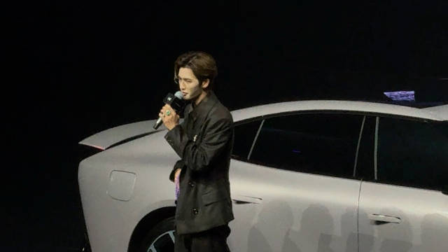 朱正廷，引出星幕紫