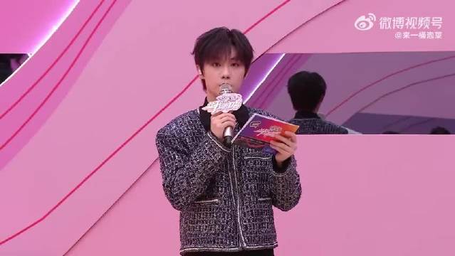 萧亚轩新造型亮相，时尚女王再引瞩目