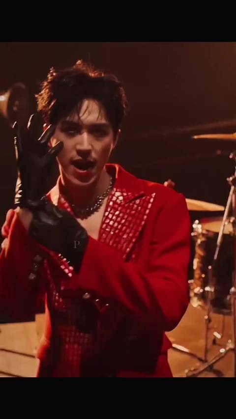 许魏洲摇滚嗓演绎燕尾蝶，高音吉他solo震撼全场