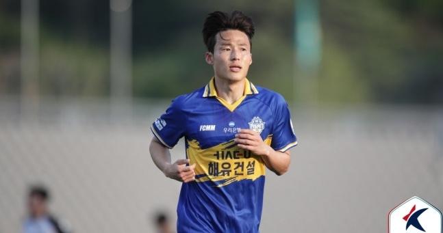 一周不到！孙准浩5天前被任命为忠南牙山队长，昨日已被撤掉袖标