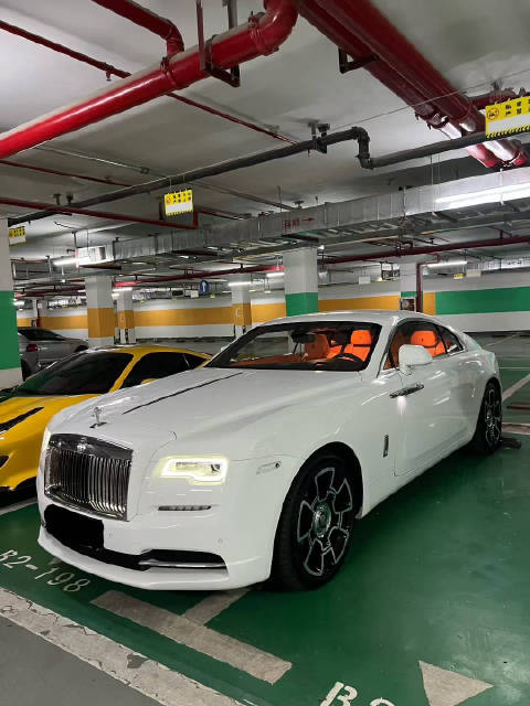 视频：劳斯莱斯魅影白橙配色远程交付笔记