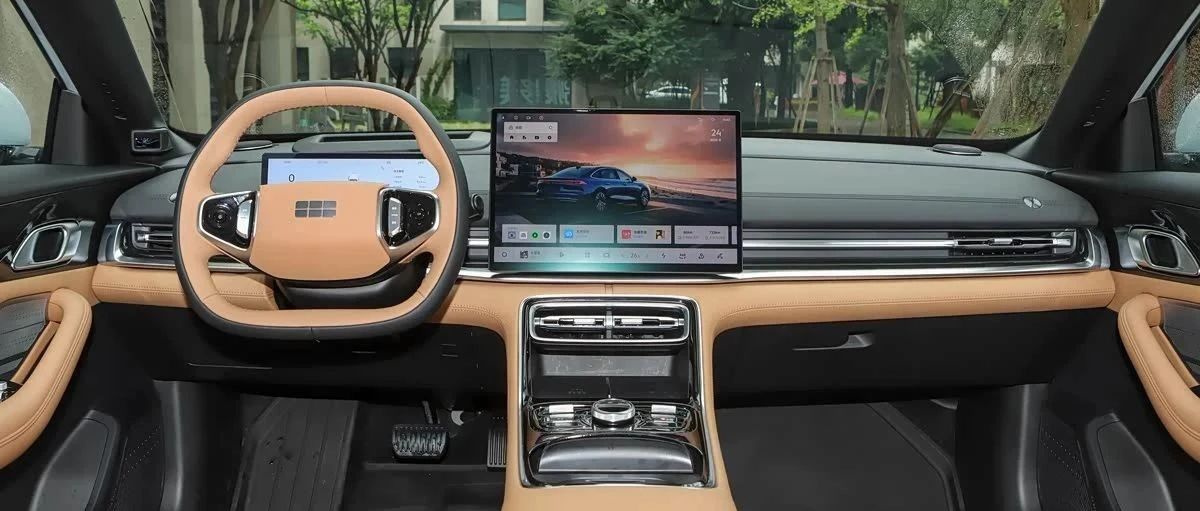 8.18万起买中型车？！续航超2100km，百公里才不到3个油！对秦L DM-i发起强力冲击了？