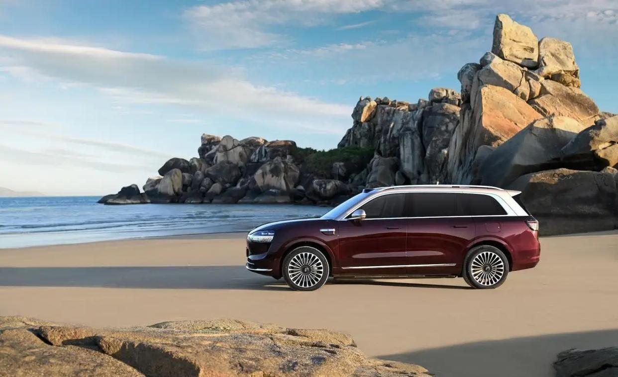 中国车在欧洲出名了，华为技术让德国人，花120万抢购中国SUV