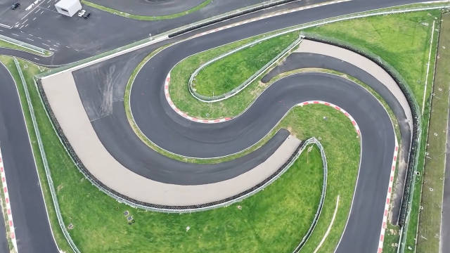 比亚迪郑州全地形赛车场开业，覆盖44种专业娱乐场景