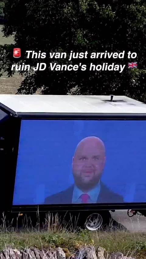 只能说 黑镜 是神剧 S2E3 "The Waldo Moment"