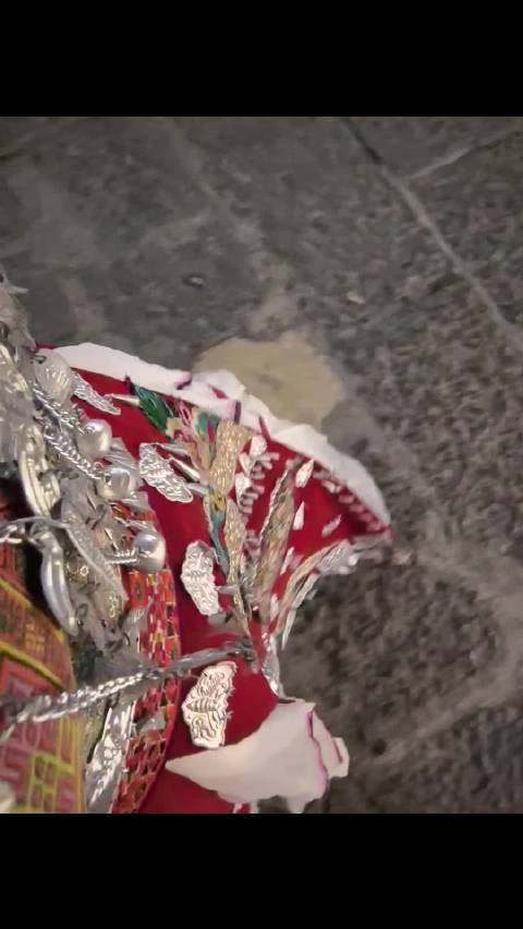 芙蓉镇 做一日土家阿妹，把故事绣进衣裳里！