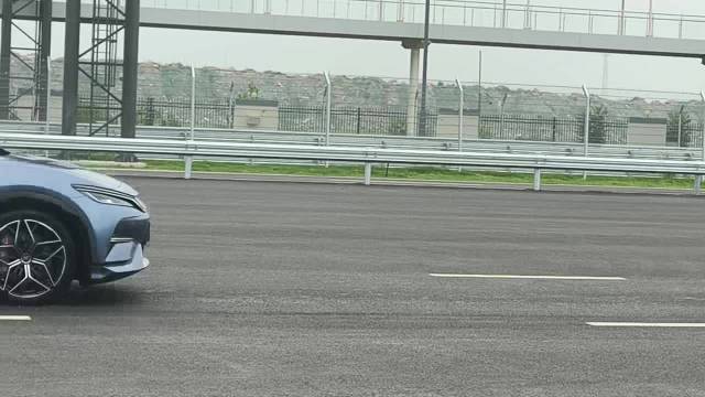 比亚迪郑州赛车场开放体验，599元可驾车上赛道