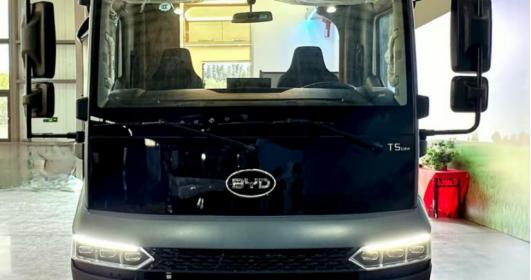 8.28郑州房车展：中房房车比亚迪T5DM，尽享舒适旅居生活