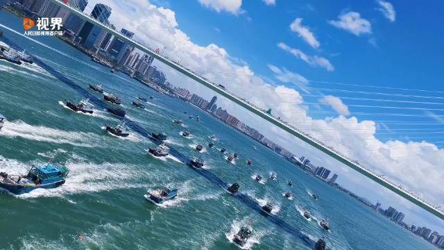 航拍开渔千帆竞发大场面