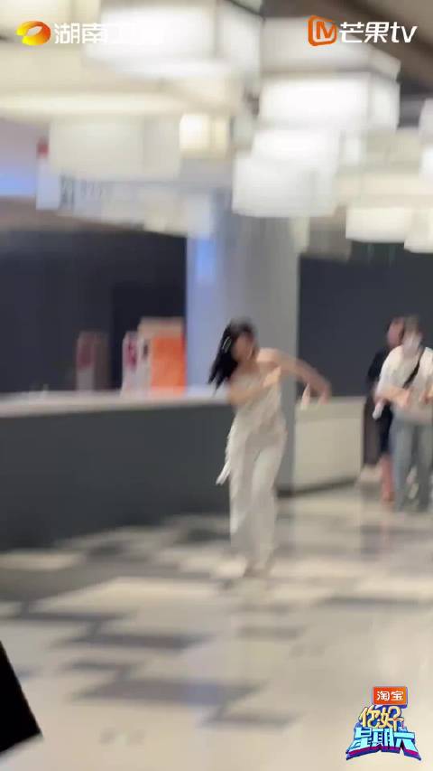 孟子义周也同框互动被赞青蛇白蛇即视感