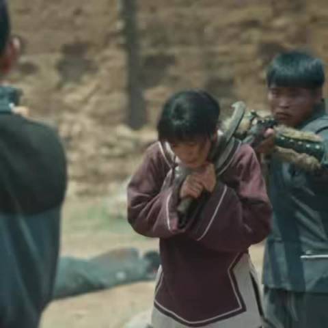 封大脚闯马子窝救女主展现担当