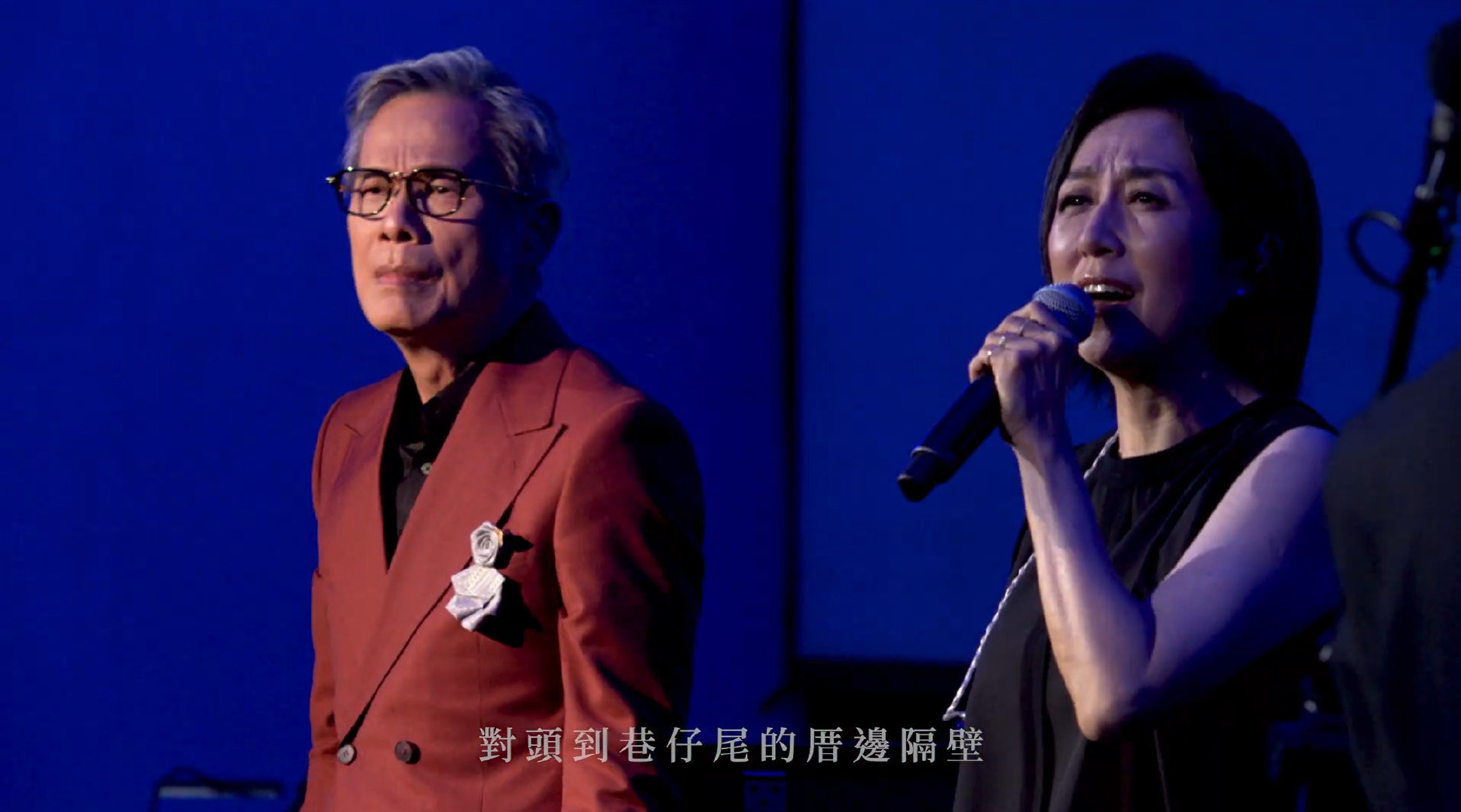罗大佑黄韵玲演绎《望青春风》，致敬邓雨贤音乐精神